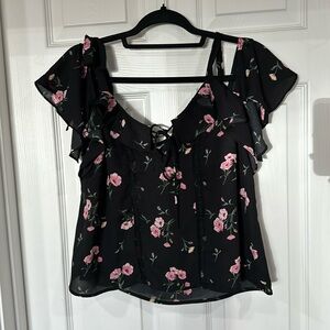 H&M DIVIDED floral cold shoulder tie top, size 8